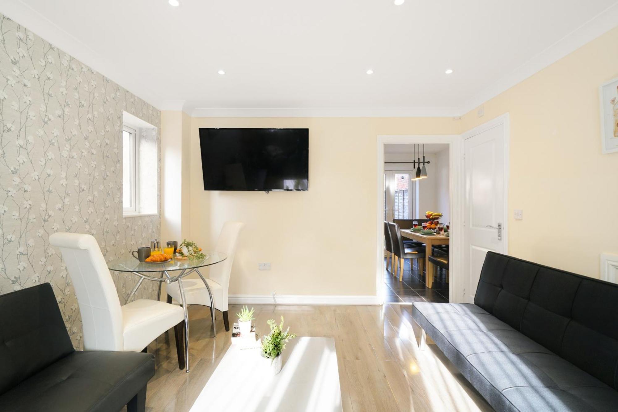 Heathrow, 3Bed 3Bath Sleeps X8, Parking X2 , Garden Villa Amersham Eksteriør billede